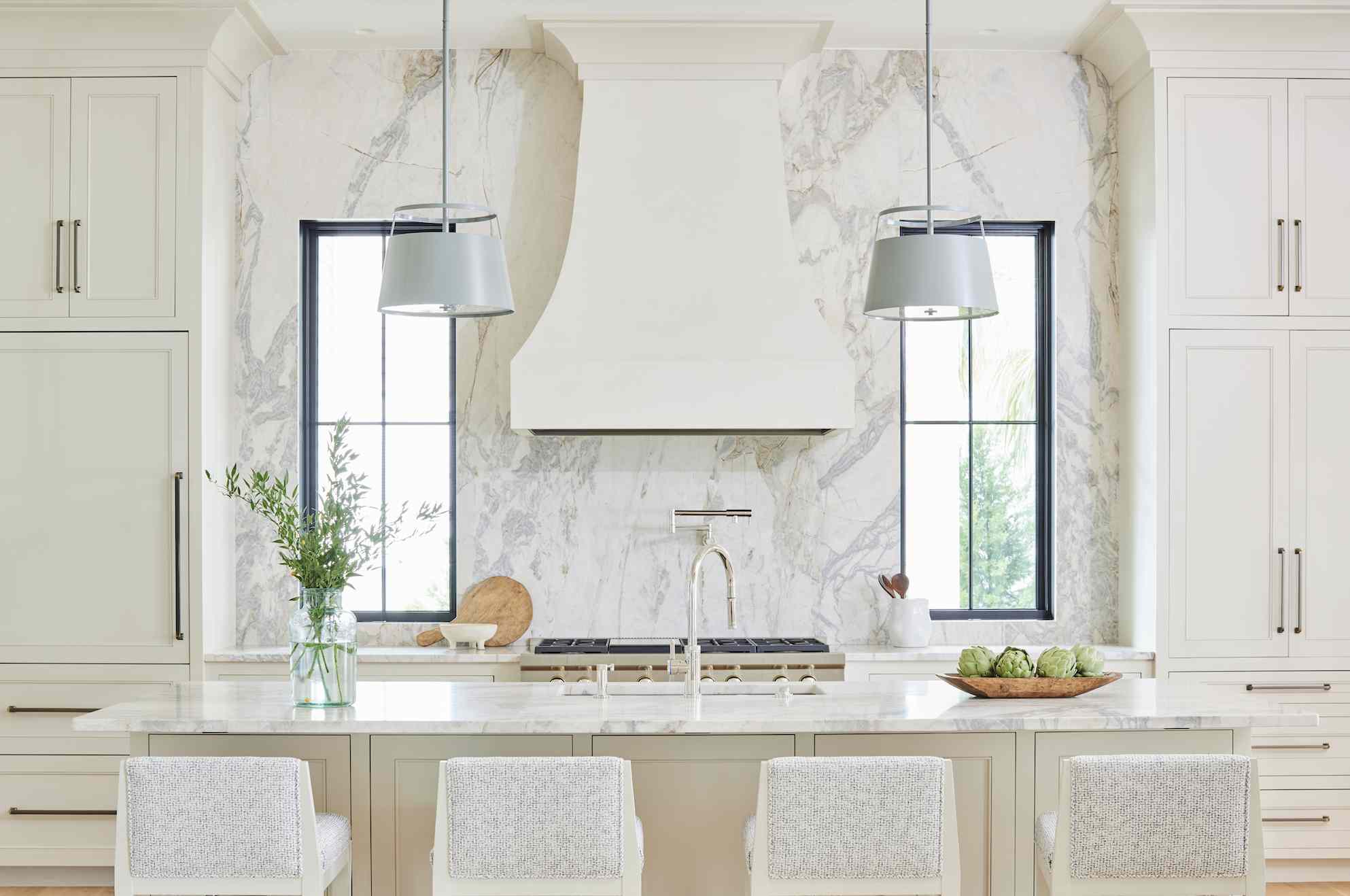 This designer wants you to rethink beige—here are 4 Benjamin Moore ...
