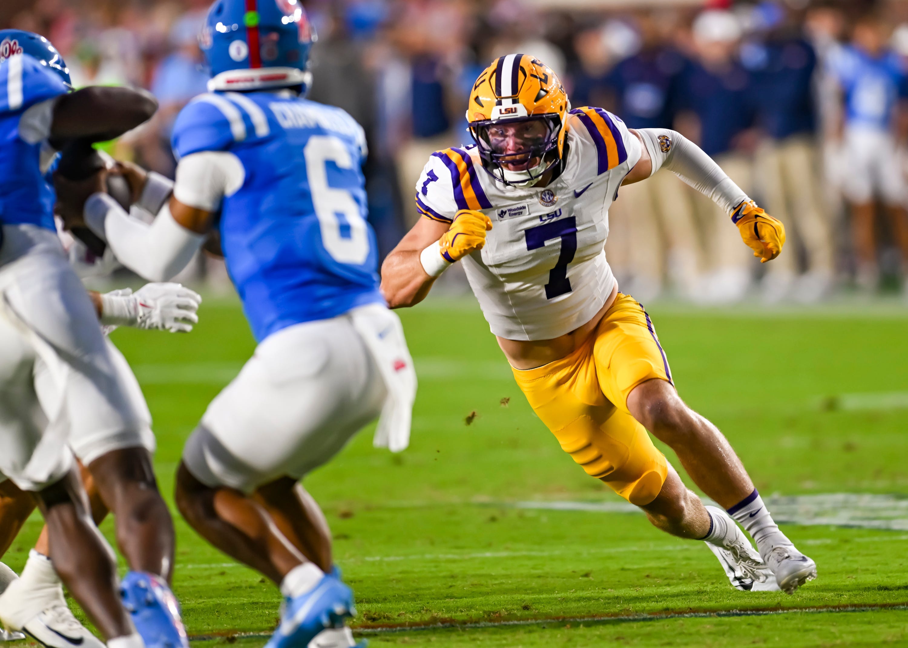 LSU injury report: Sam Leavitt, Whit Weeks, Trey'Dez Green status updates
