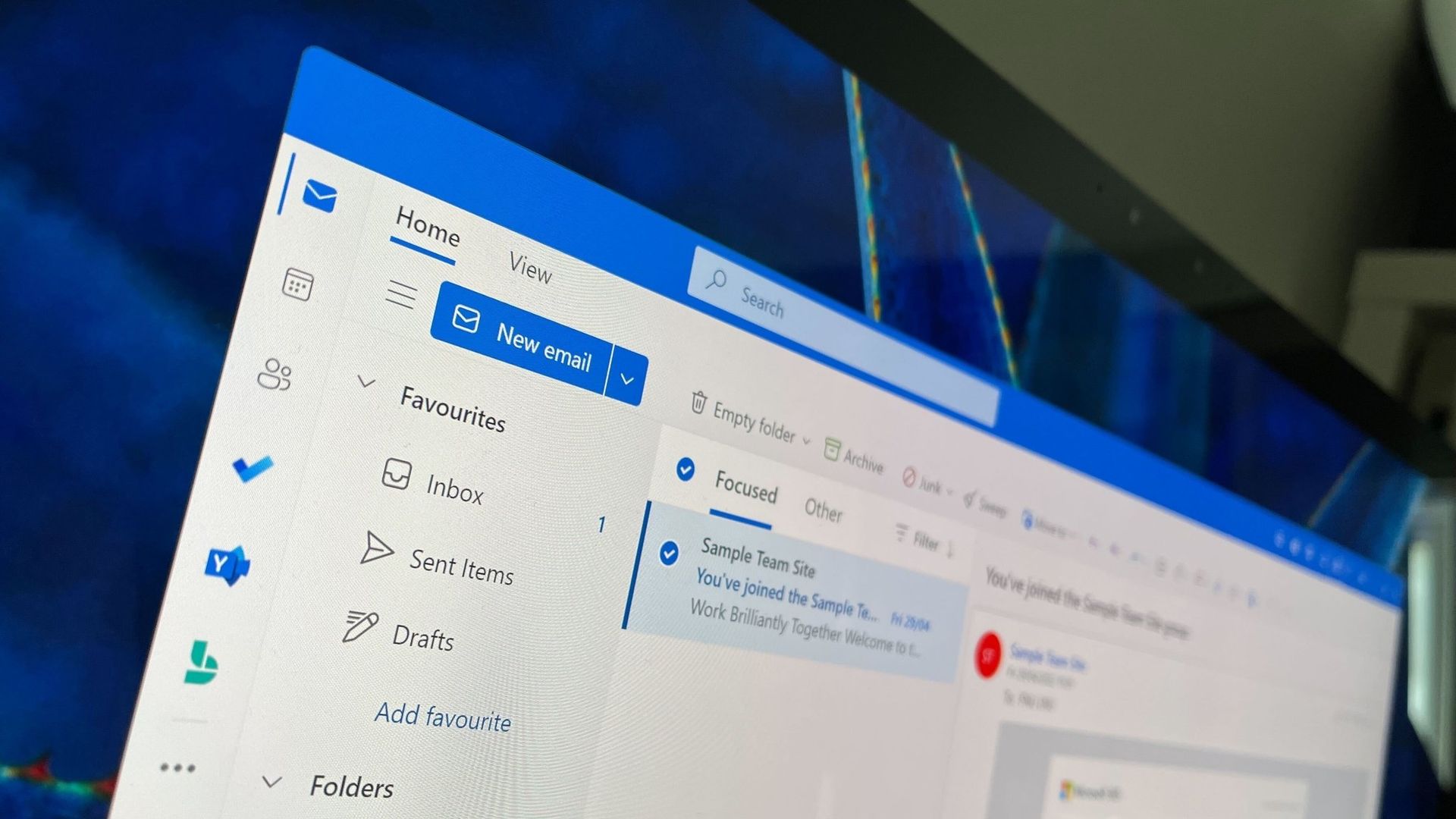 New Outlook to add automatic spell check before sending emails