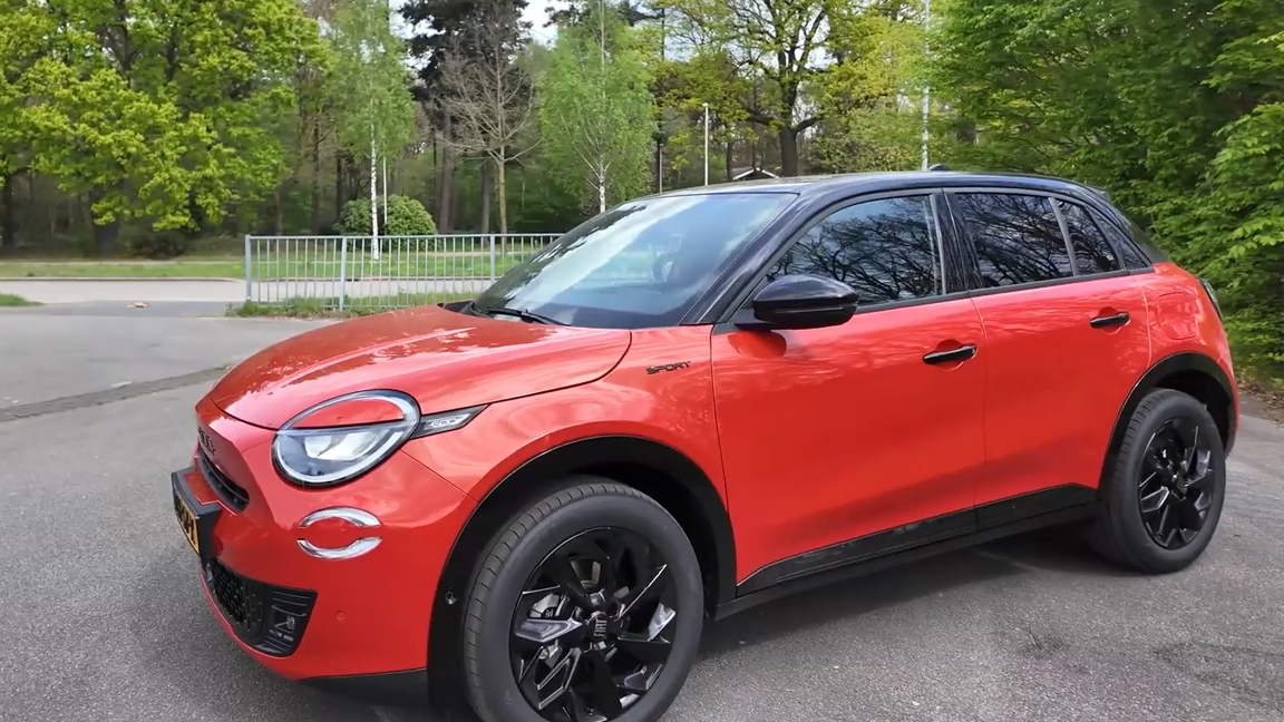 Fiat 600 hybrid makes small SUV driving simple and stylish