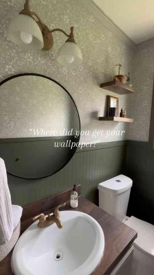 How stenciling transforms a plain interior wall