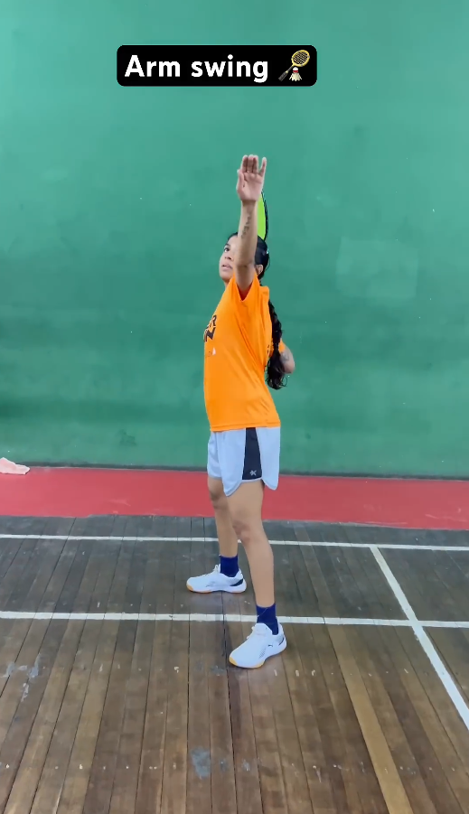 Mastering the arm swing in badminton
