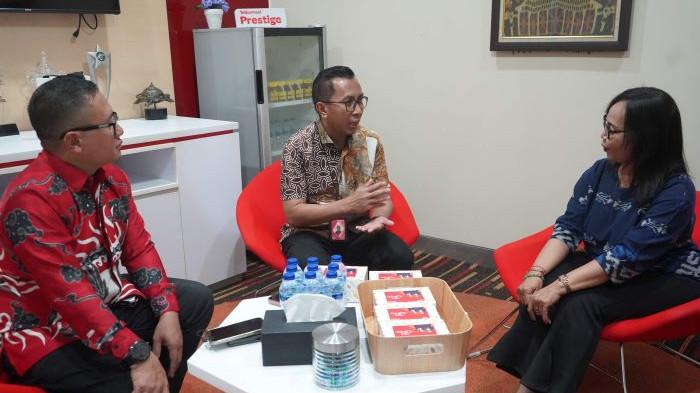 Telkomsel rayakan Hari Pelanggan Nasional 2026 bersama pelanggan di GraPARI Renon Denpasar Bali Telkomsel rayakan Hari Pelanggan Nasional 2026 bersama pelanggan di GraPARI Renon Denpasar Bali