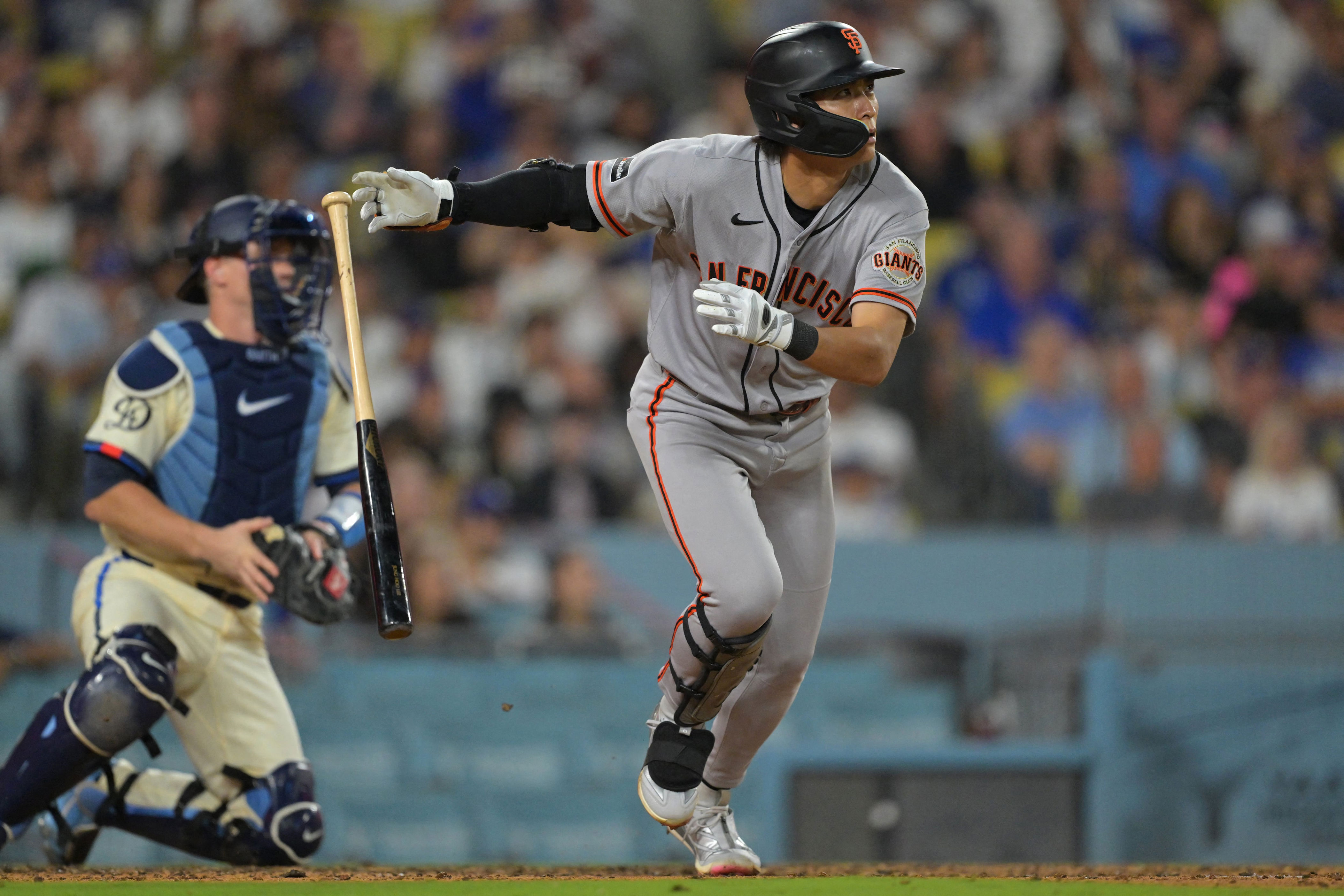 San Francisco Giants' Lee Jung-hoo extends hitting streak to three games