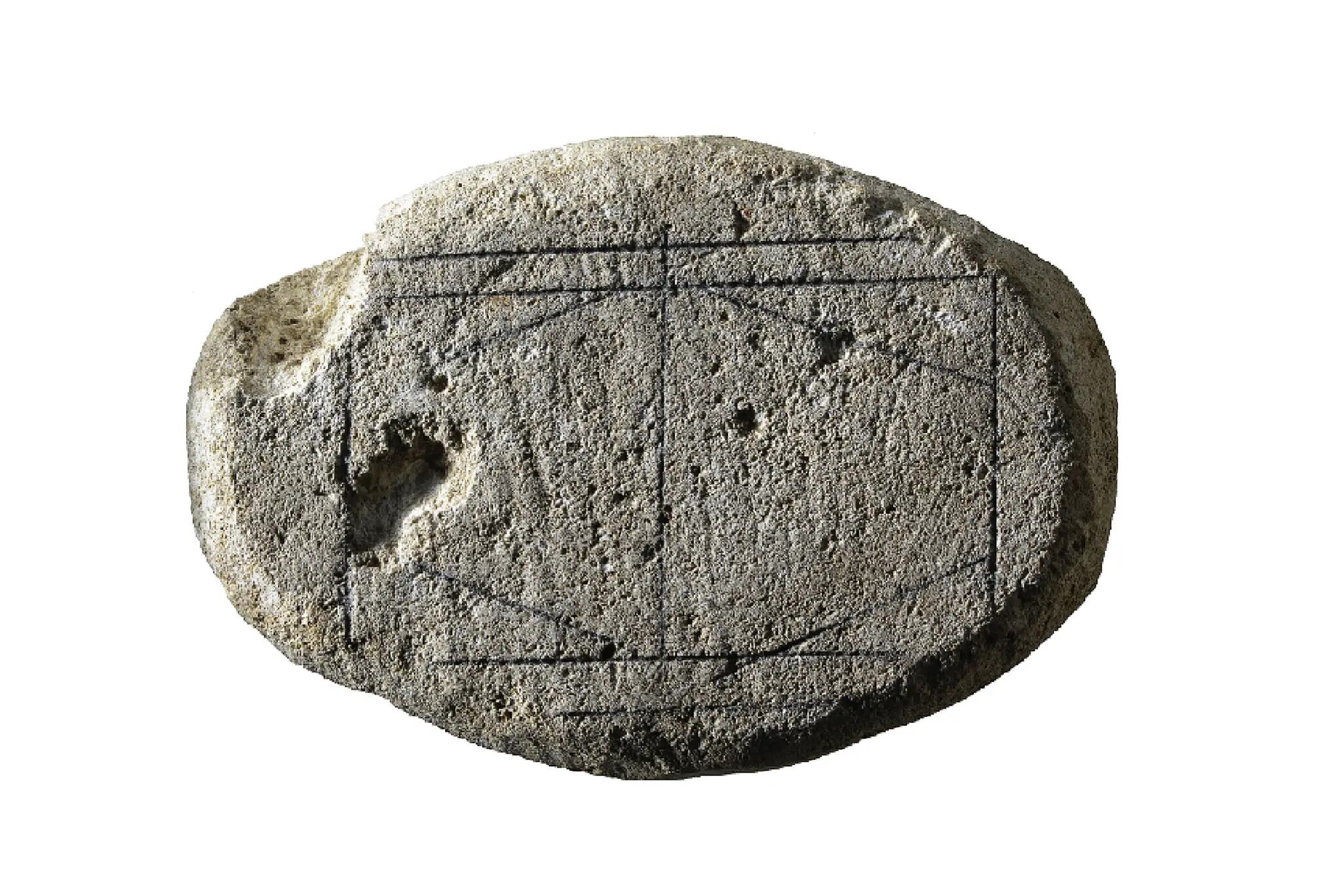 Ancient Roman game board reconstructed via AI analysis