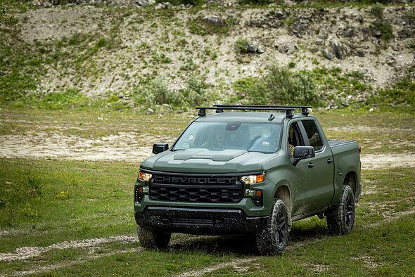 British Army scrap iconic military machine as race for £2.5bn deal ...