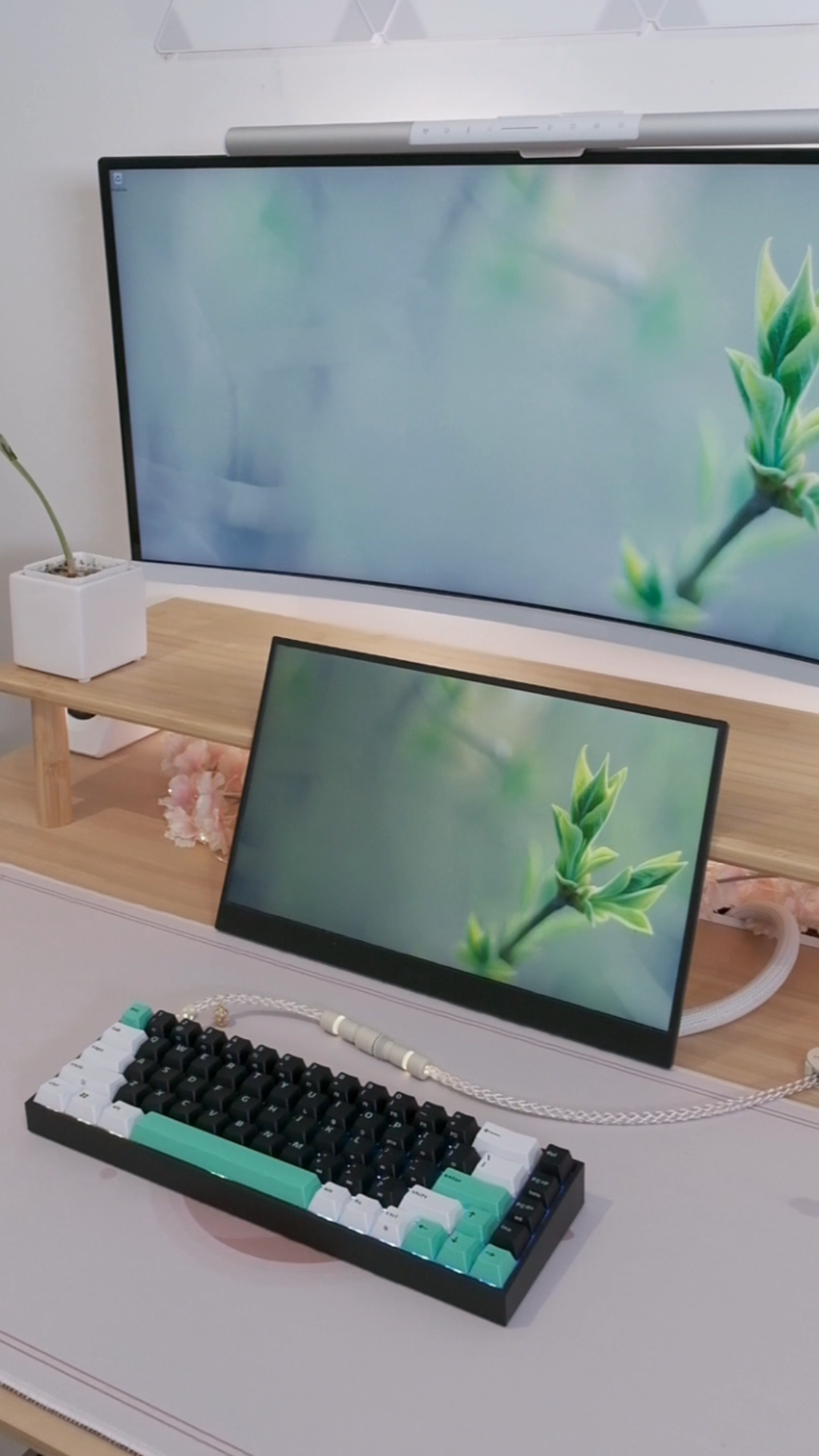 Razer Reclusa X Mini 65% mechanical keyboard
