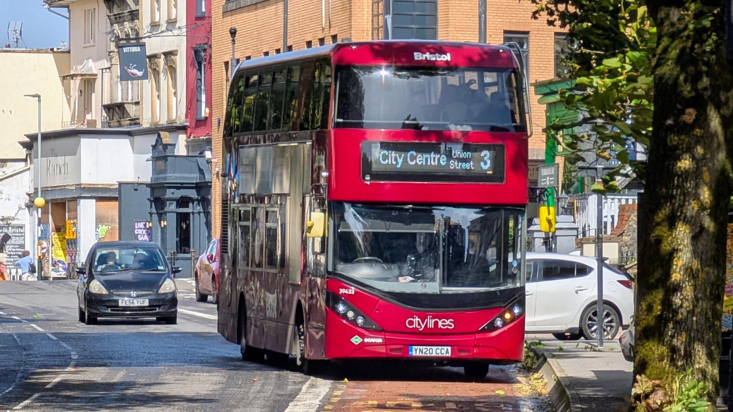 Plans for city centre loop bus and one-hour ticket
