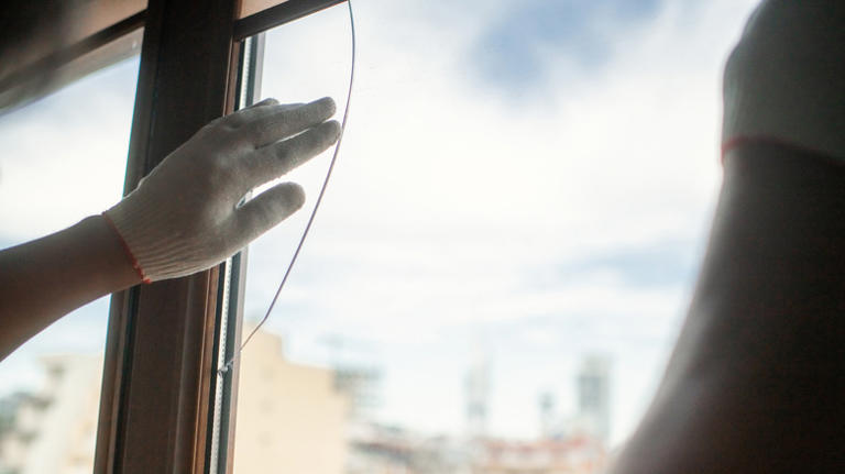Don't cry over cracked glass – this hardware store will repair it for you