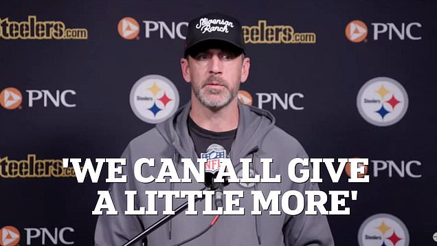 Rodgers aims passive-aggressive dig at his own Steelers coaches
