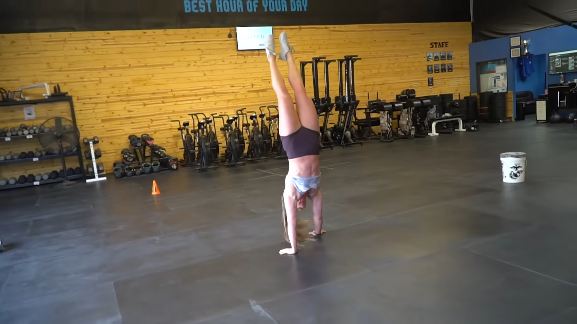 A bodybuilder let a firefighter choose the workout and faced two ...