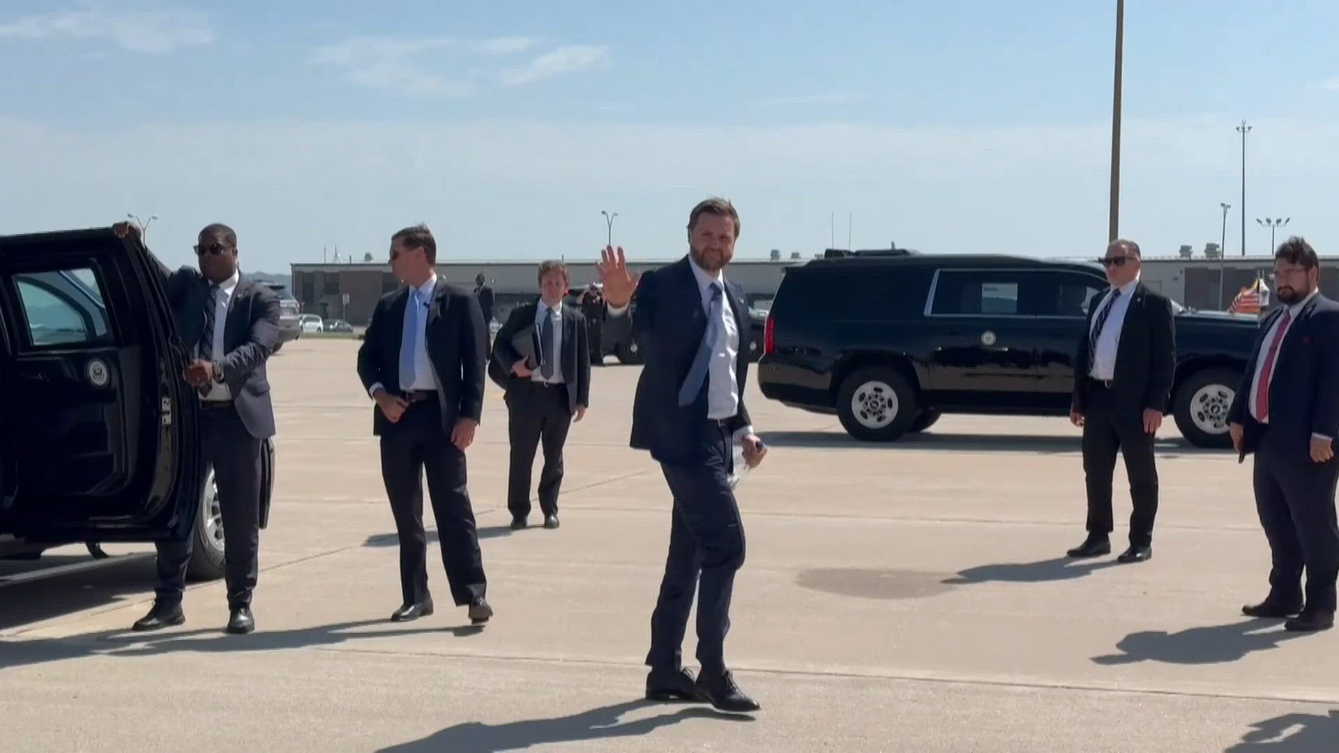Monday national headlines: Gas prices, China visit to US, VPOTUS in Iowa