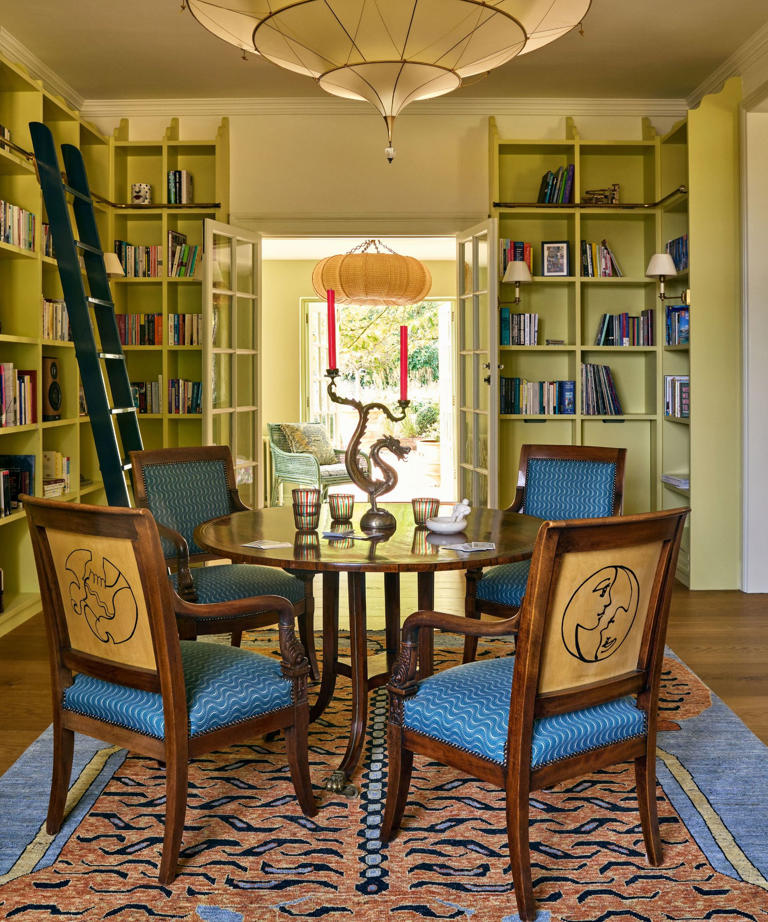 Design experts share tips for creating a cozy book nook this fall