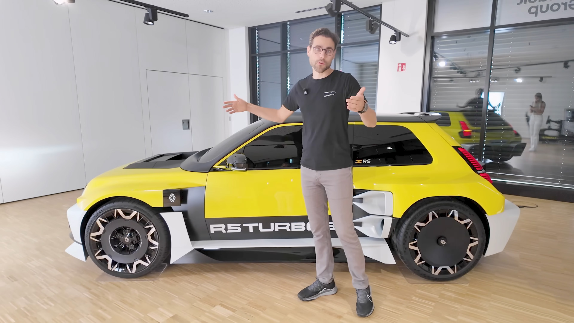 ¿Puede el Renault R5 Turbo 3E superar a un Ferrari?