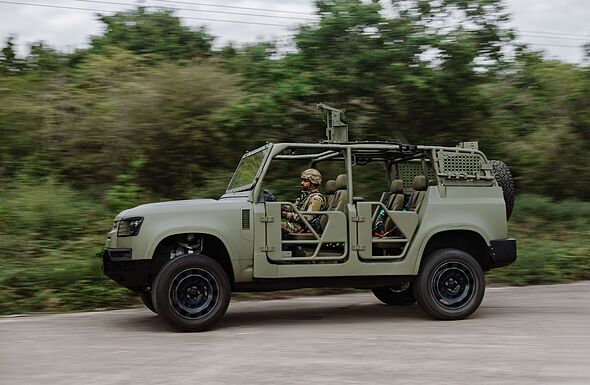 British Army scrap iconic military machine as race for £2.5bn deal ...