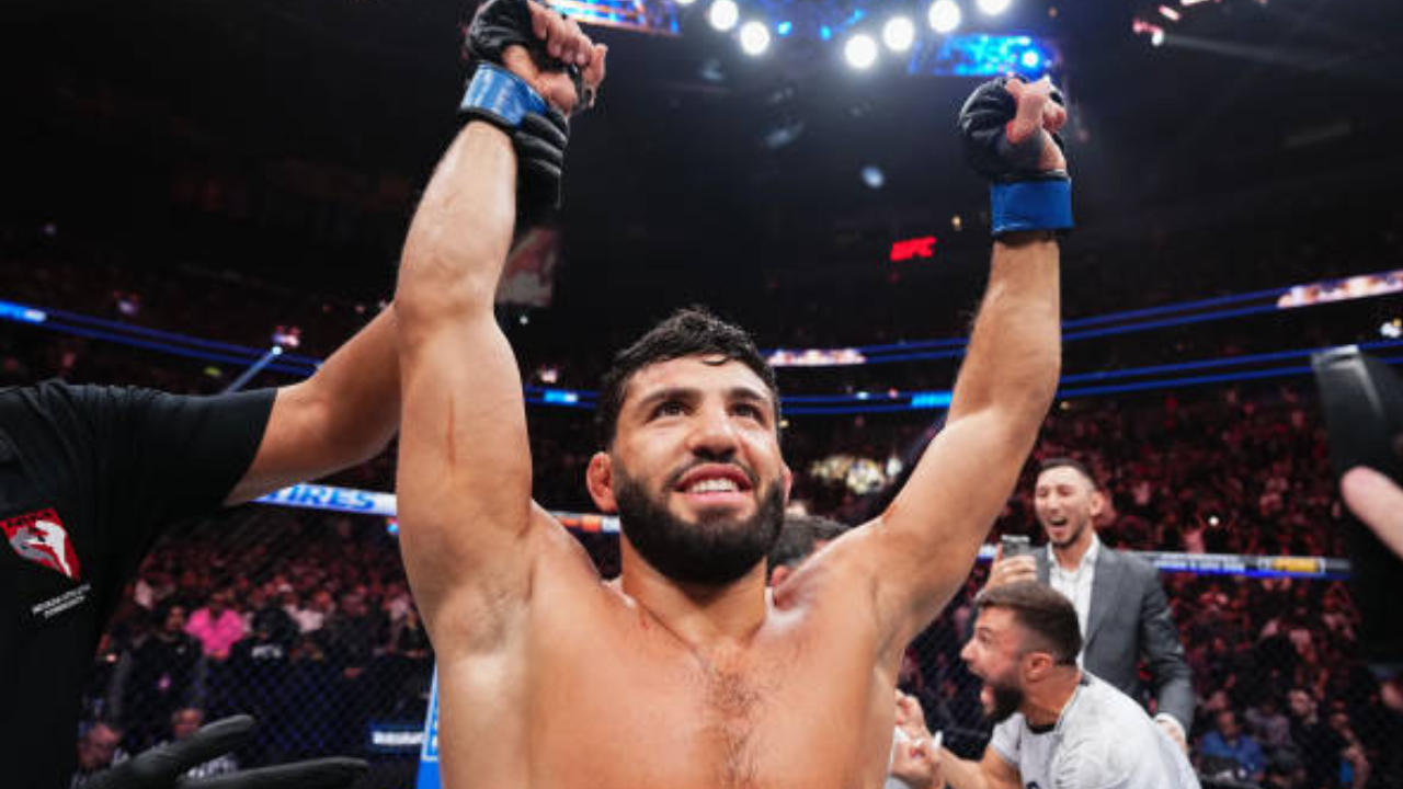 Tsarukyan calls elbow KO: Armenian star fulfils viral UFC 331 ...