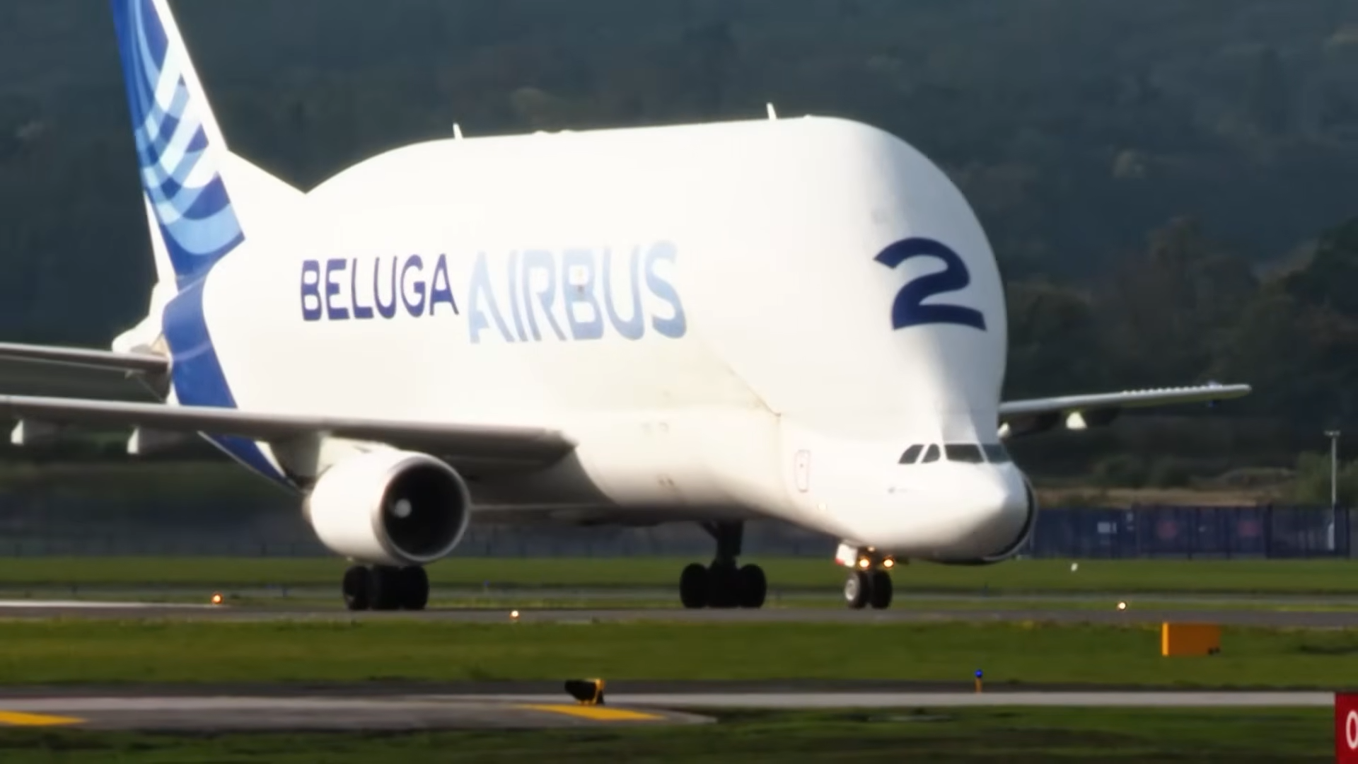 Airbus needed to move a 25-ton aircraft wing - so it built a plane that ...