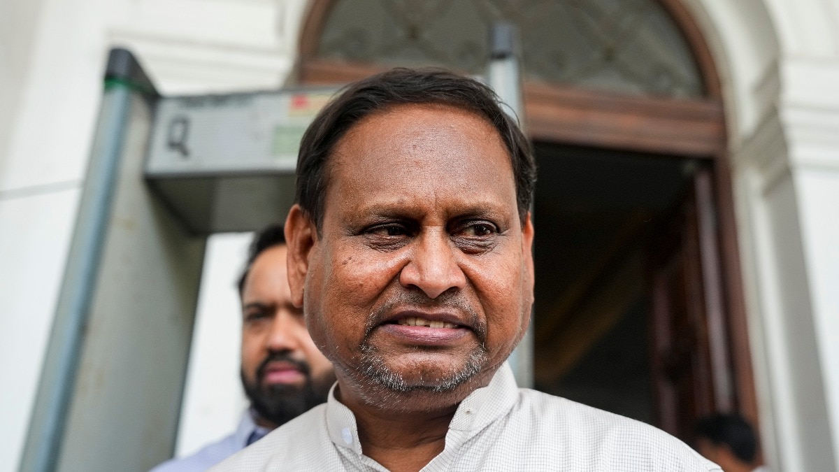 Rejinagar bypoll: Humayun Kabir fears arrest over alleged communal ...