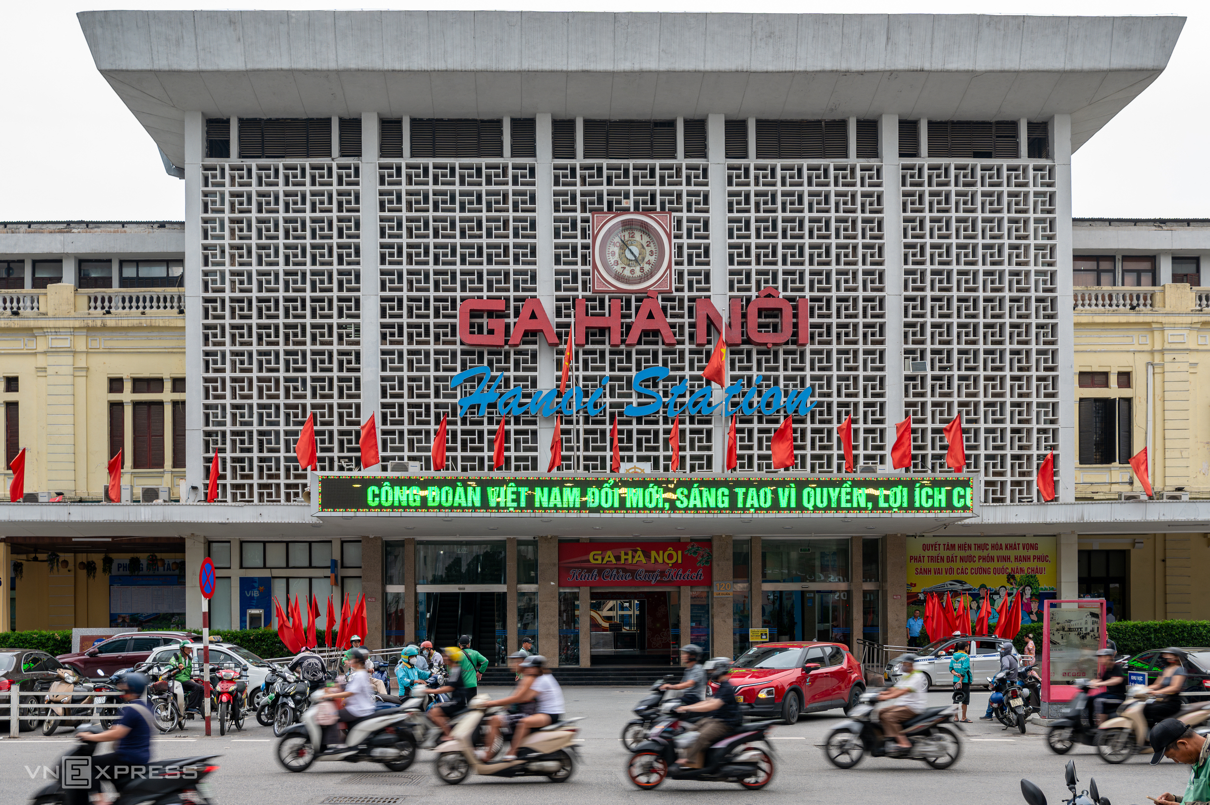 Ưu - nhược điểm nếu ga Hà Nội không còn là đầu mối đường sắt quốc gia