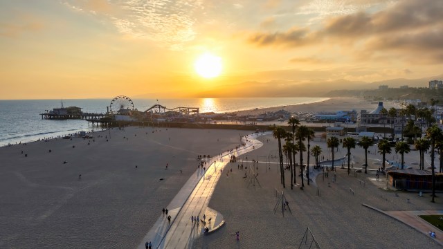 California city starts beach repairs after Hurricane Marie washes out ...