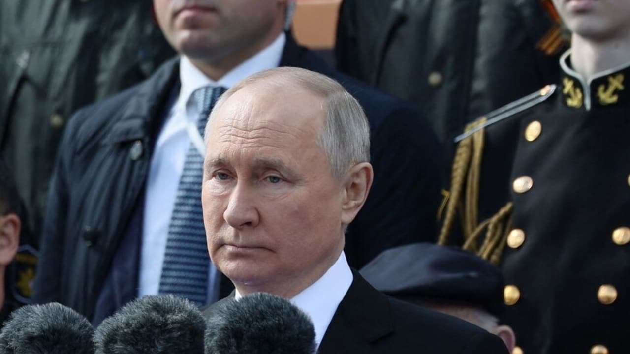 Putin plans to attend Xi's APEC summit and skip G20 with Trump