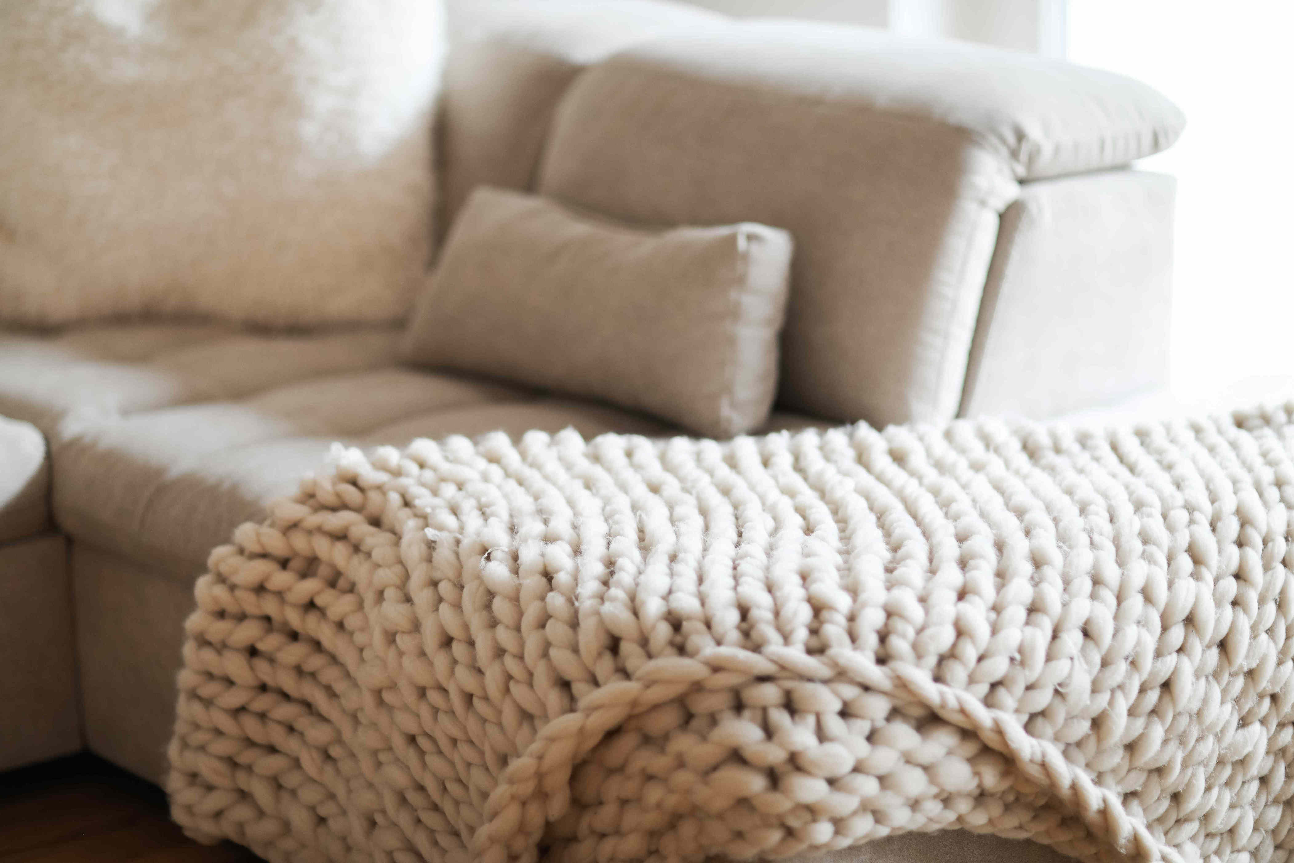 How to pick the perfect blanket for every room in your home
