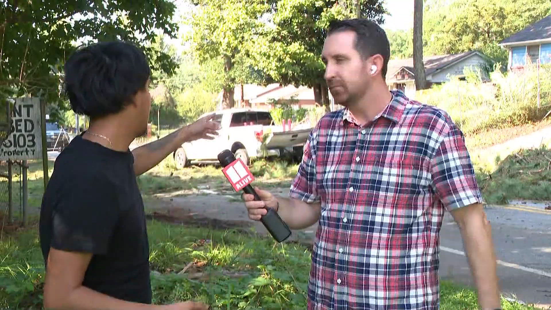 Resident explains what his family saw after pickup hits tree in south ...