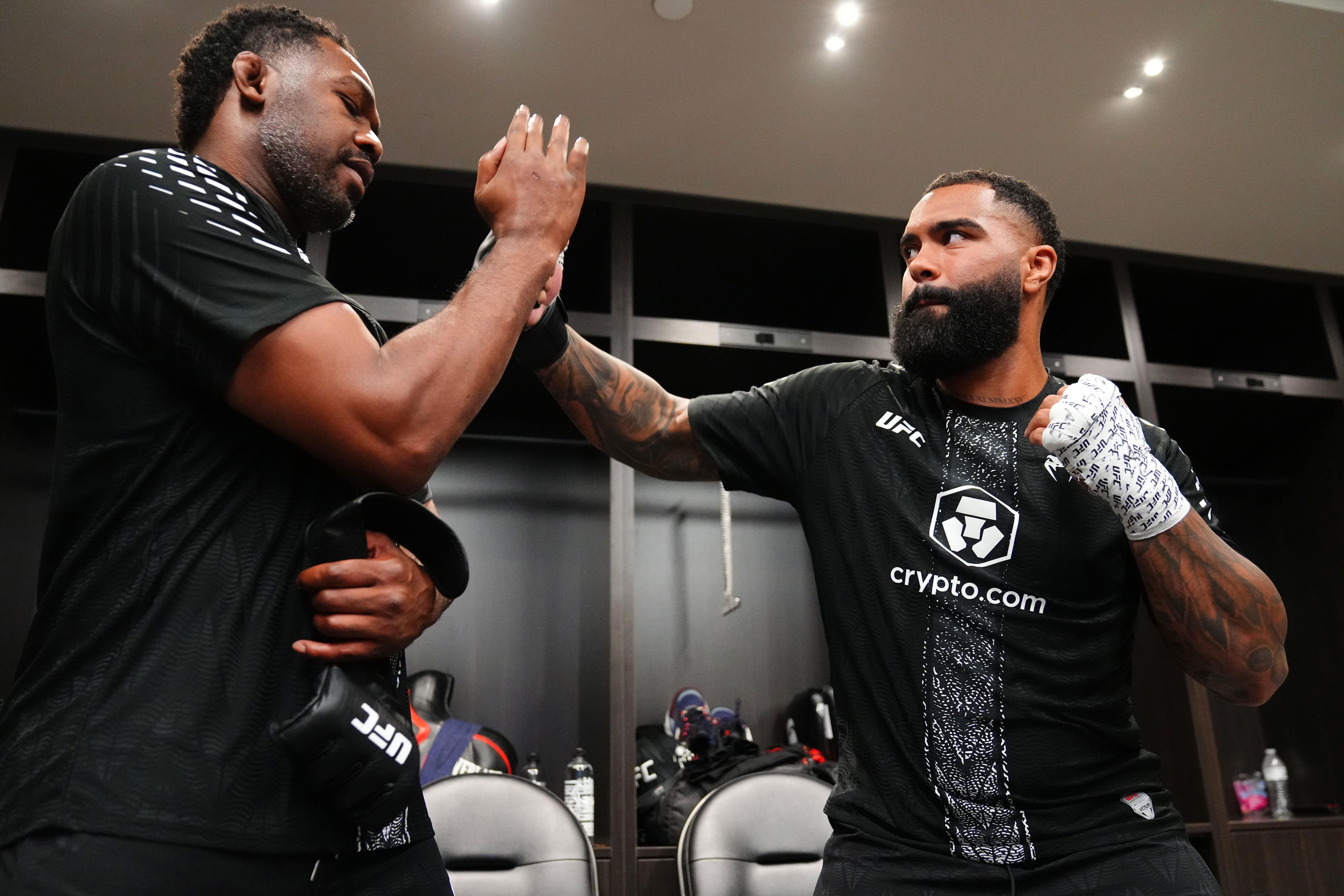 Air-cleaning rookie Jon Jones defends wounded Gable Steveson after ...