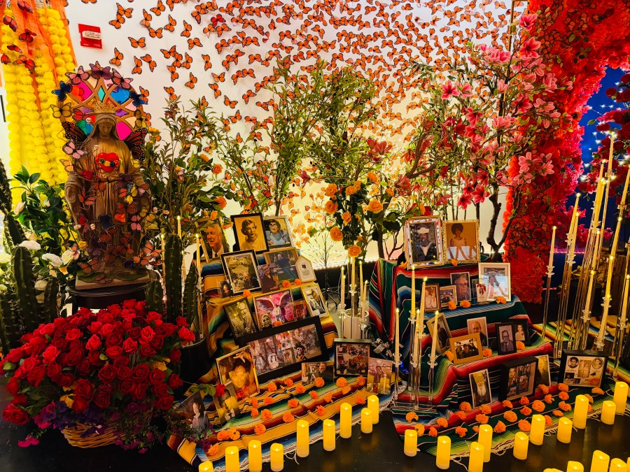 Local artist kicks off Hispanic Heritage Month in Las Vegas