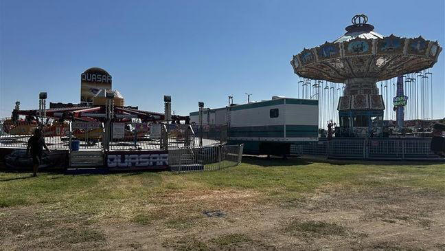 Kern County Fair countdown begins as crews set up rides, midway and ...