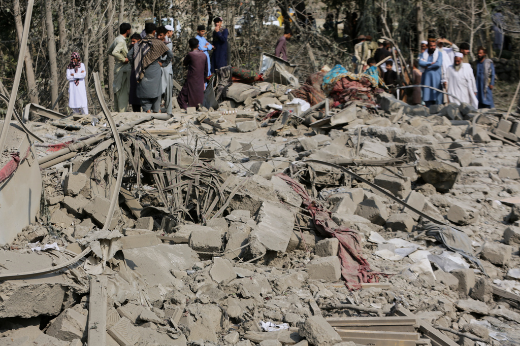 Pakistan says airstrikes in Afghanistan kill 28 militants; Kabul ...