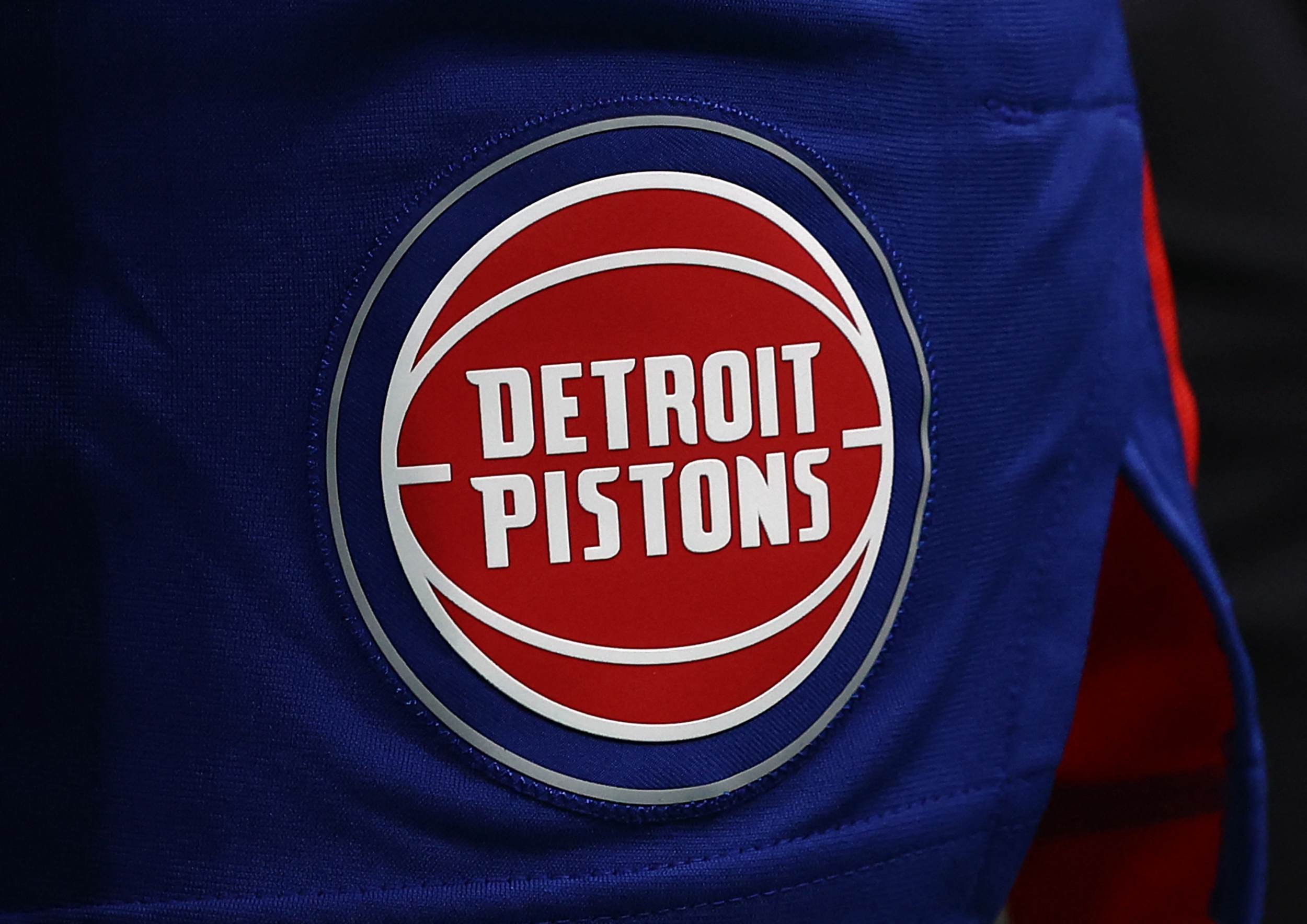 Pistons executive Michael Blackstone shares stage 4 lung cancer fight