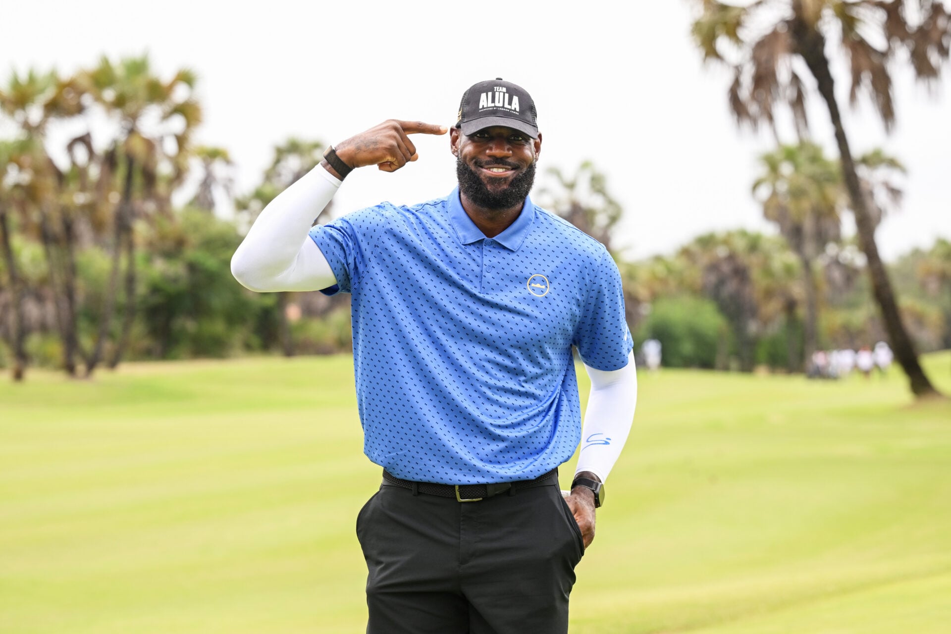 Stop running – LeBron James calls out Kevin Hart for golf game after ...