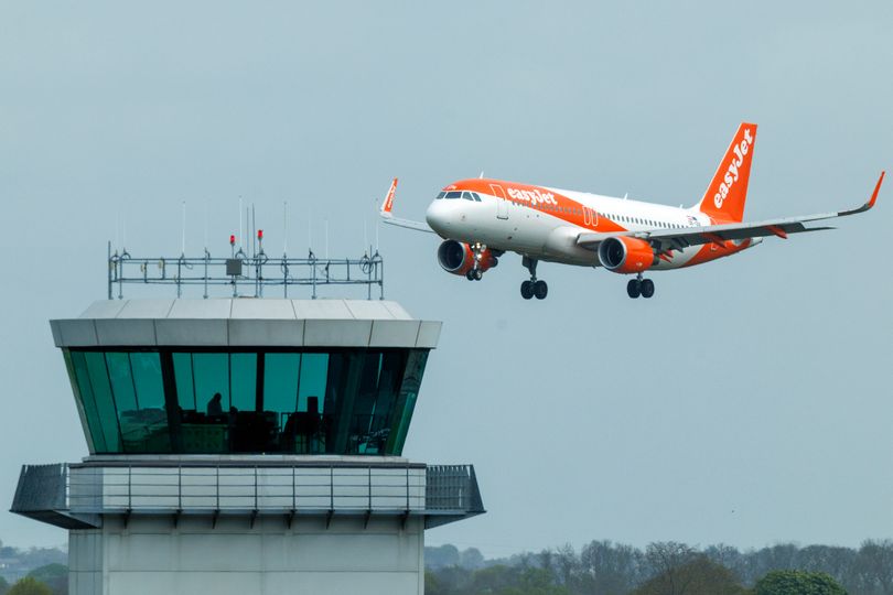 EasyJet flight declares emergency and makes sharp U-turn over North Sea ...