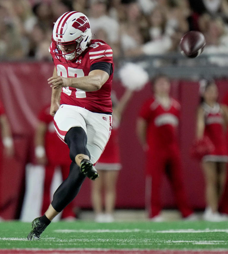 Wisconsin football two-deep for homecoming matchup vs. Michigan State