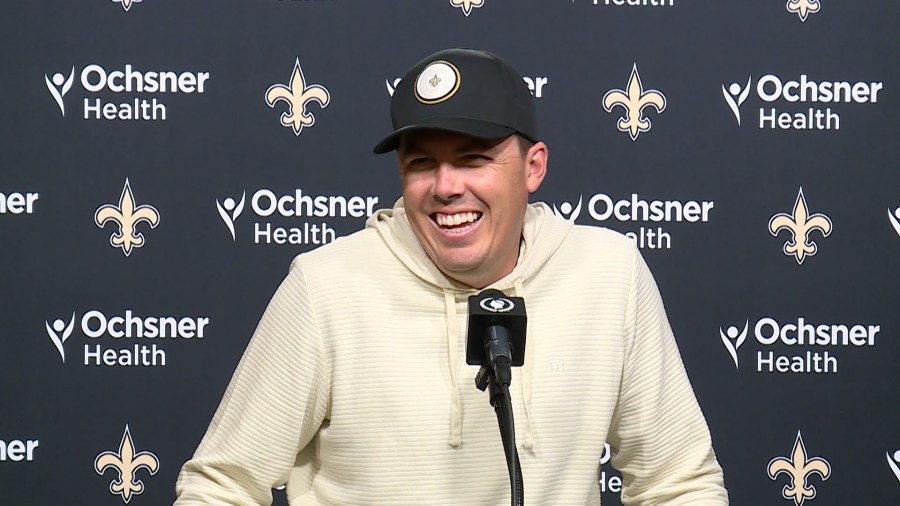 Watch: Saints head coach Kellen Moore recaps win against Ravens, addressing slow start and Kelvin Banks injury