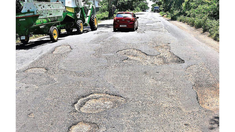 CAG flags Rs 4.8k crore in inflated road projects across Karnataka