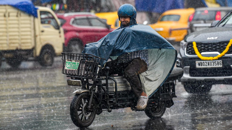 October 1 IMD Weather forecast: Rising heat in Delhi, widespread rain ...