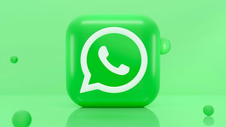 WhatsApp users can now pull media from Instagram and Facebook for chats ...