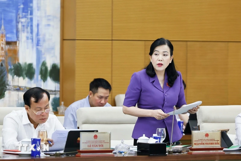 Họp Ủy ban Thường vụ Quốc hội: Hoàn thiện khung pháp lý quản trị biển hiện đại