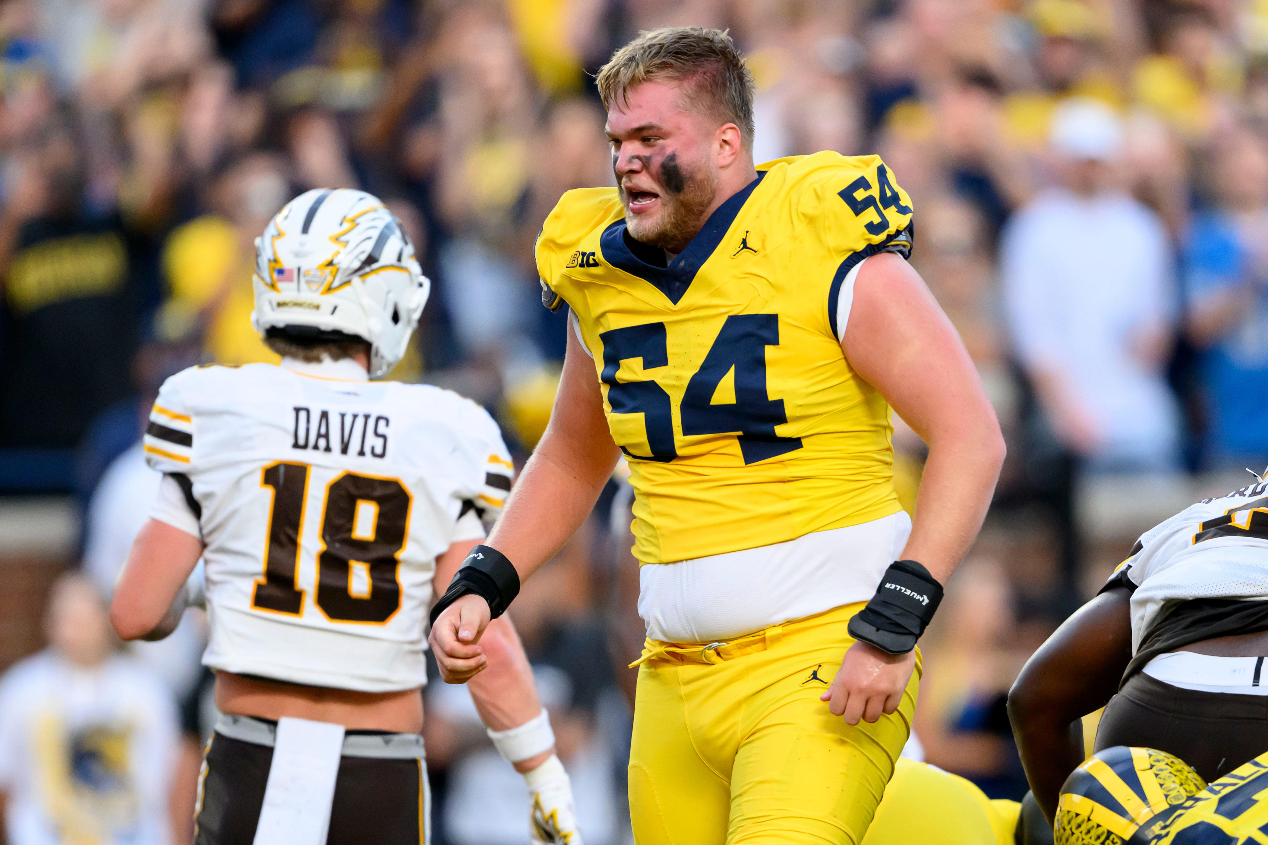Michigan right tackle Andrew Sprague ruled out for Big Ten road game ...