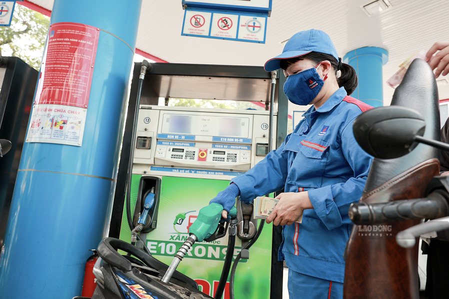 Giá xăng dầu bán lẻ hôm nay 22.9