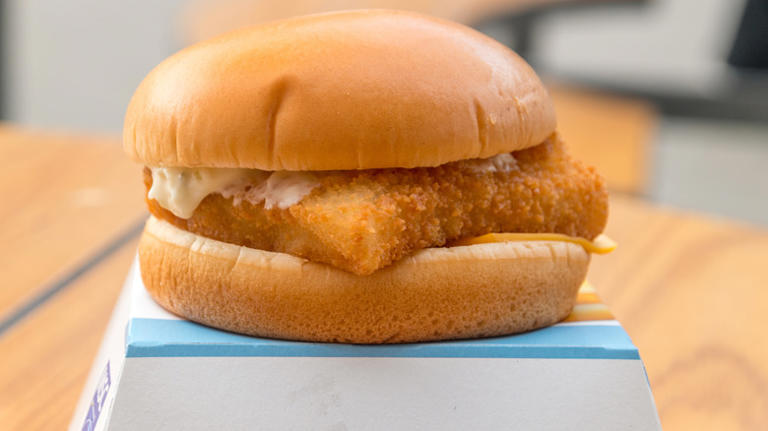 I Watched And Ranked 16 McDonald's Filet-O-Fish Commercials And This ...