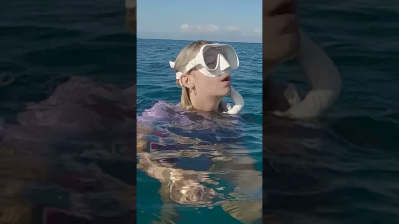 Mimi makes a mermaid movie