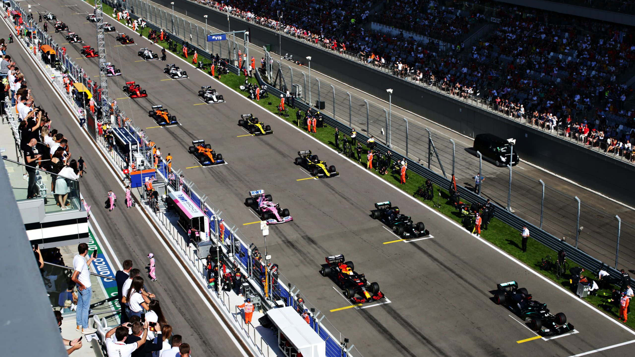 How the F1 formation lap works