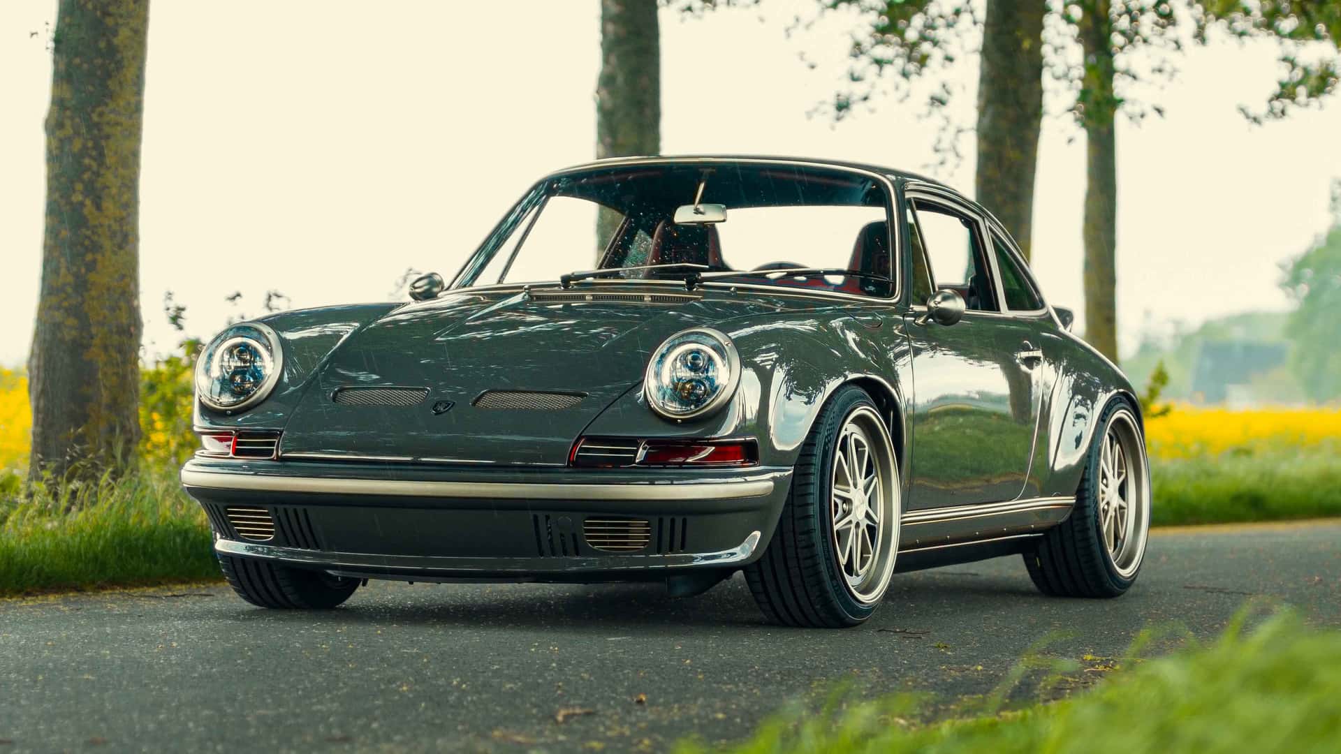 TechArt finally builds a 911 restomod to take on Singer