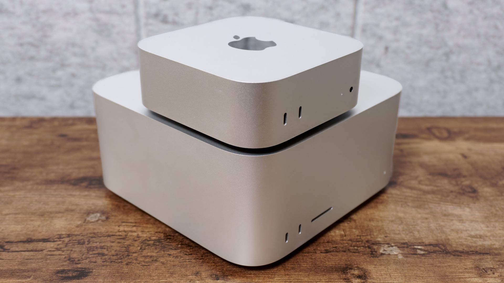Should you buy a Mac mini or a Mac Studio? Here's which Apple desktop ...