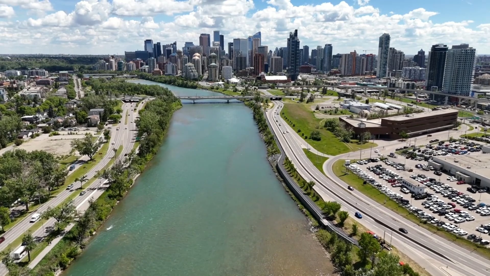 Calgary, Canada: Drone reveals a modern western city