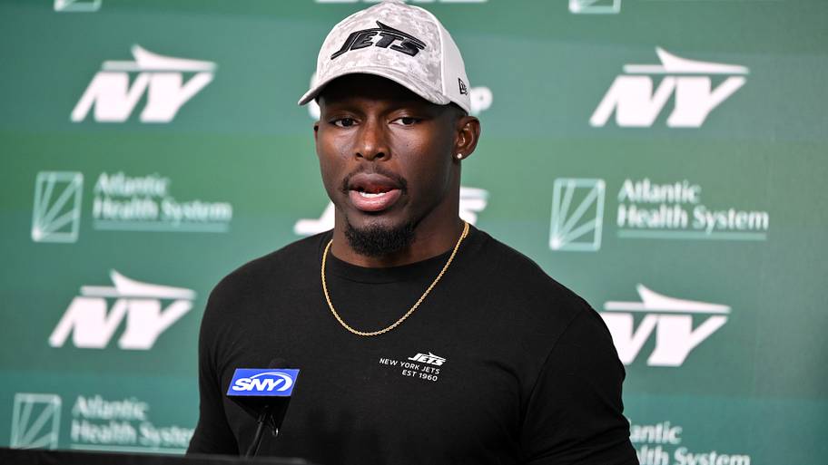 Why Jets signing Troy Reeder to 53-man roster spells bad news for Kiko ...