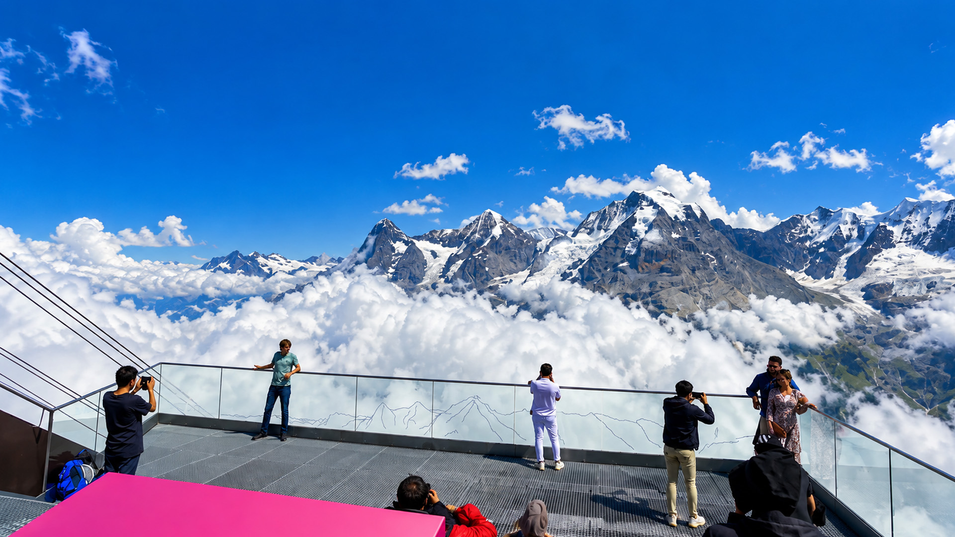 Birg Thrill Walk en Suiza sobre Mürren (4K)